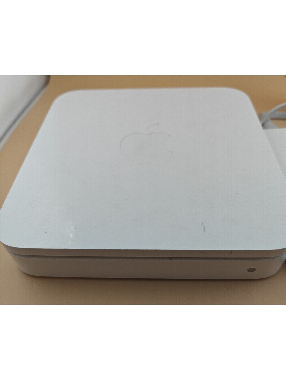 Apple AirPort Extreme 5th Gen A1408 MD031LL/A 802.11n Wi-Fi Router Adapter